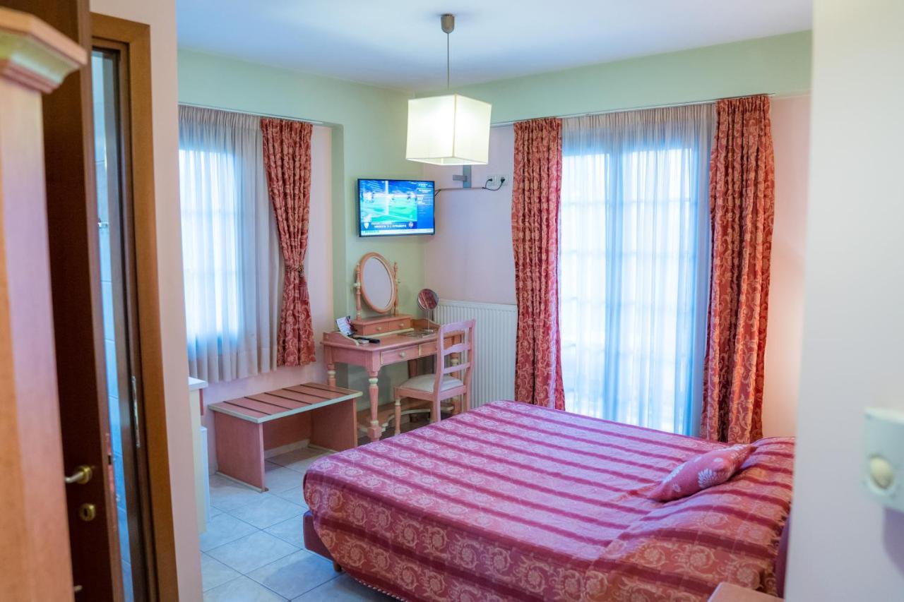 Yiannis Apartments Ioannina Ngoại thất bức ảnh